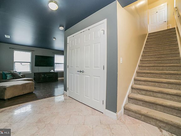 5th image of 3708 Palisades Dr