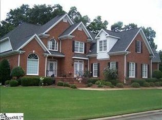 203 Winter Brook Ln, Simpsonville, SC 29681