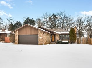 14947 S Arboretum Dr, Homer Glen, IL 60491