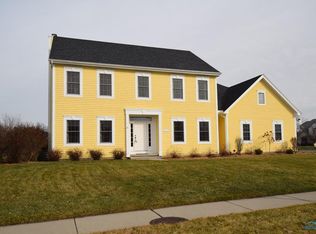 6034 E Cobblestones Ln, Sylvania, OH 43560