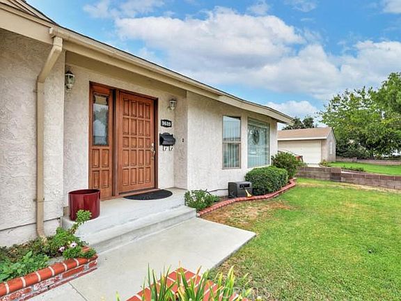 4th image of 9689 Mount Dana Cir