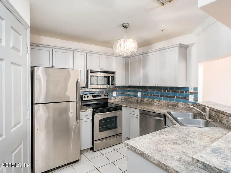 10961 Burnt Mill Rd #436 — Photo 3