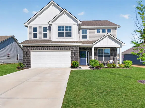 1573 N Clearwater Dr, Greenfield, IN 46140