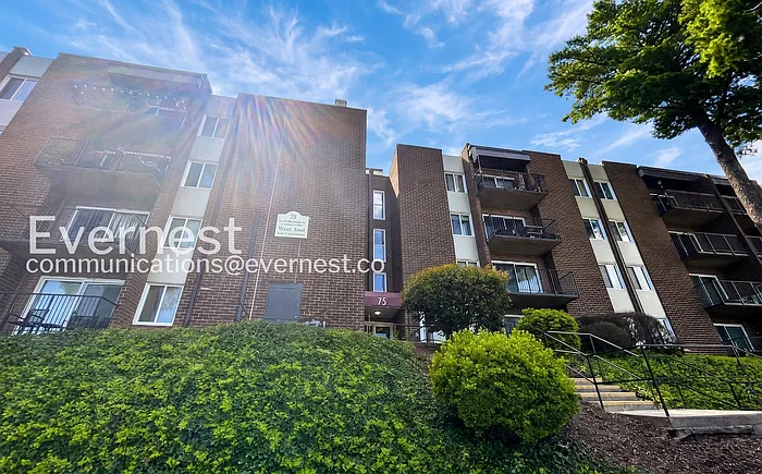 75 S Reynolds St #116 — Photo 4