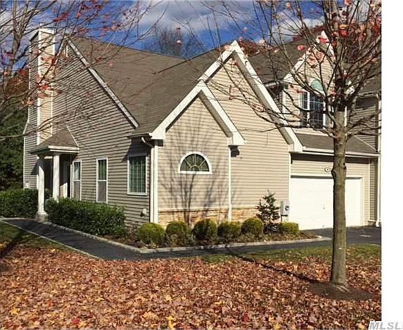 1st image of 10 Arielle Ct