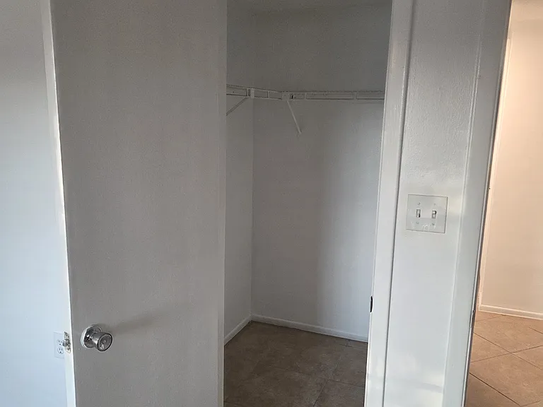 9125 Hunt Club Ln — Photo 16