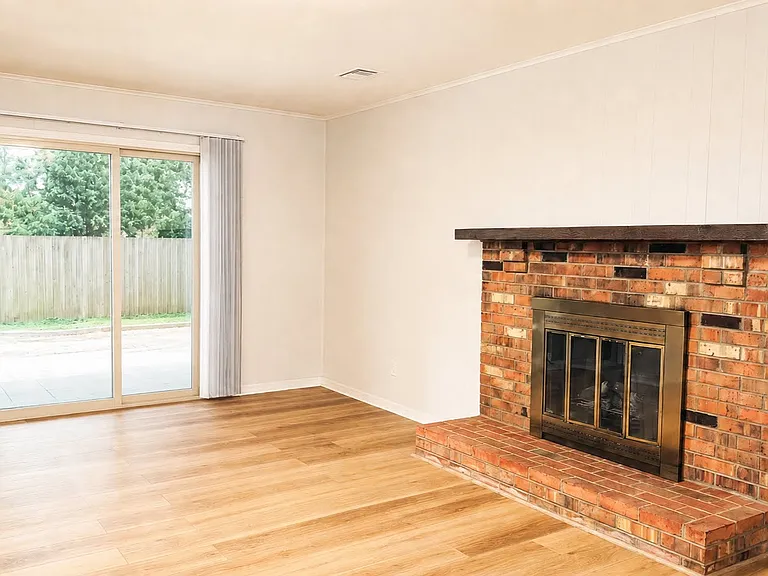12235 Cinnamon St — Photo 1
