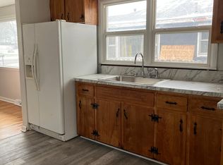 402 Buckley Rd #B, Liverpool, NY 13088