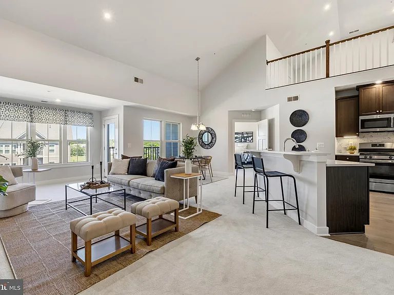 3411 Angelica Way #401 — Photo 4