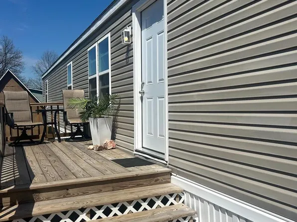 857 Buttonwood Ave, Spring City, PA 19475
