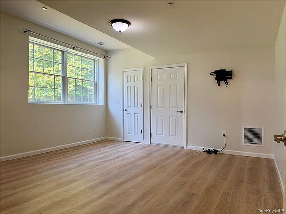 4th image of 39 Waterview Dr
