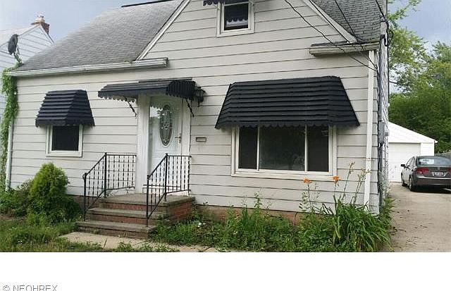 1st image of 271 Columbus St