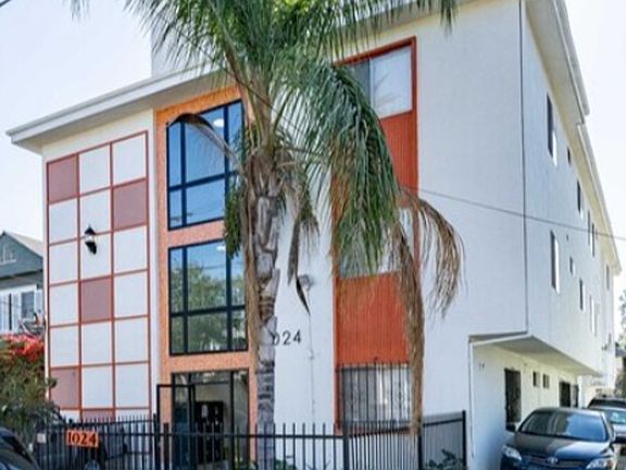 2nd image of 1024 W 24th St APT 101