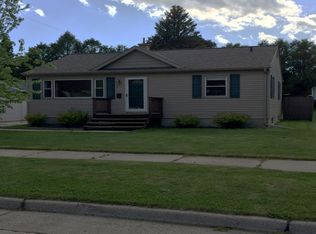 518 S 29th St, Manitowoc, WI 54220