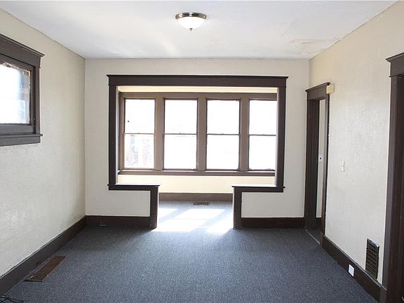 3rd image of 46 Sussex St