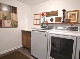 218 E Main St, Wales, WI 53183