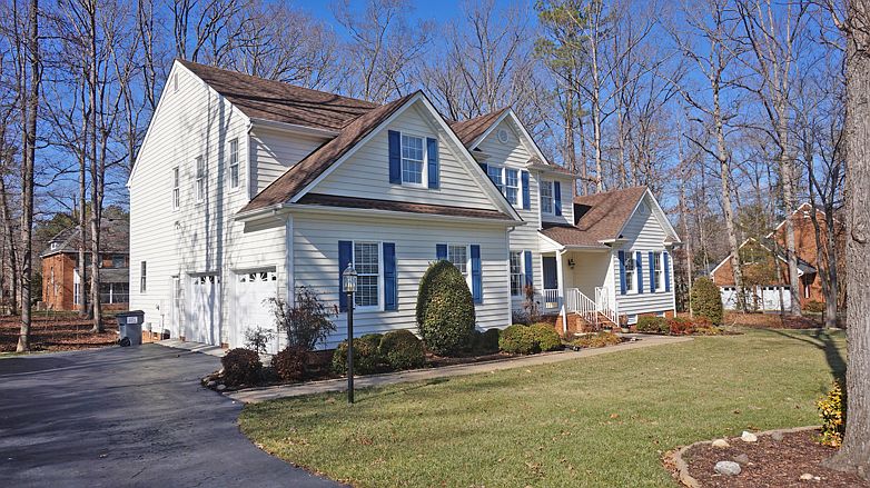1st image of 14461 Pinehurst Ln