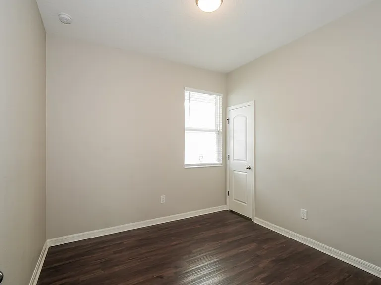 7729 Sunshine Bridge Ave — Photo 13