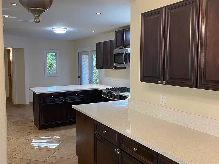 5091 Breakers Ln — Photo 5