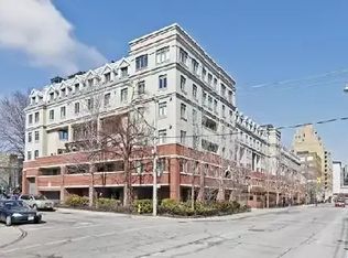 500 Richmond St W #119, Toronto, ON M5V3N4