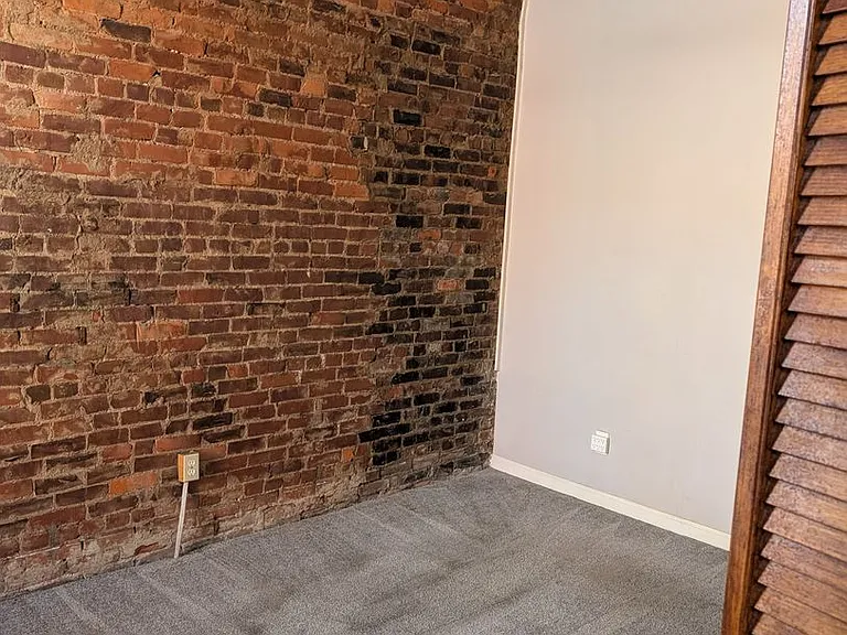 1009 S 3rd St — Photo 6
