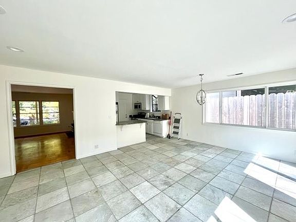 5th image of 1266 Alameda De Las Pulgas