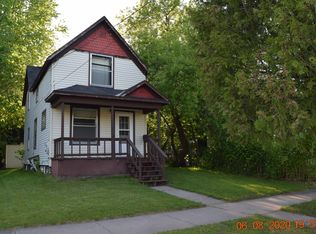 1012 Young St, Sault Sainte Marie, MI 49783