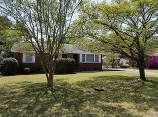 5422 Meadow Dr, Sumter, SC 29154