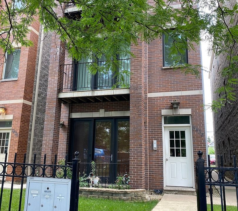 1st image of 3438 N Narragansett Ave Unit 1