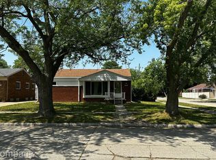 9806 Vine Ave, Allen Park, MI 48101