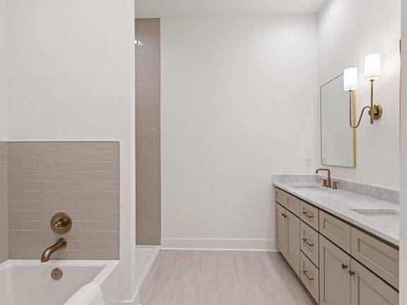 5th image of 115 Gaunt Ln #703