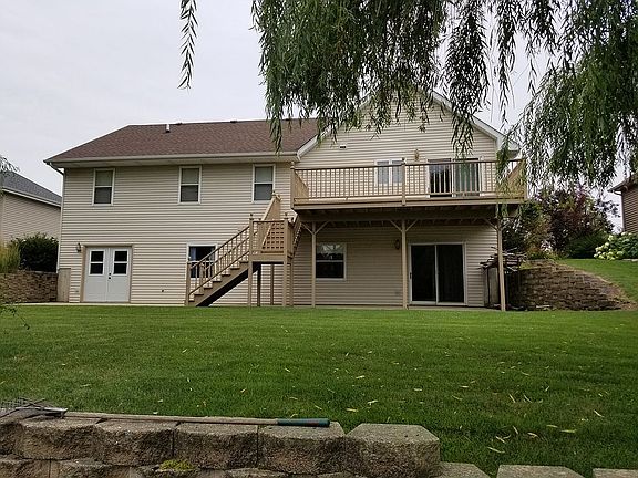 3rd image of 714 O'Toole Dr
