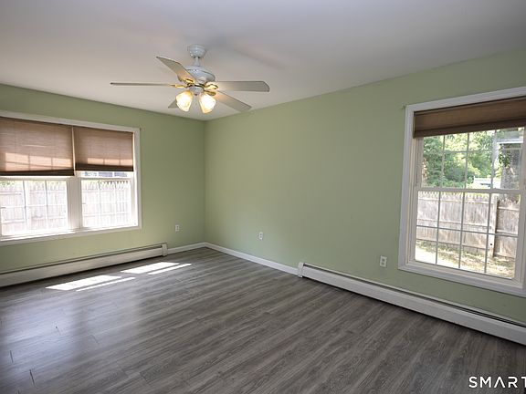 4th image of 10 Russell Avenue