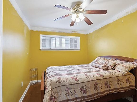 5th image of 10114 Dreux Ave