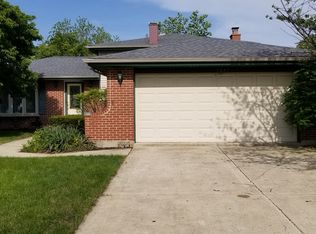 7217 Summit Rd, Darien, IL 60561