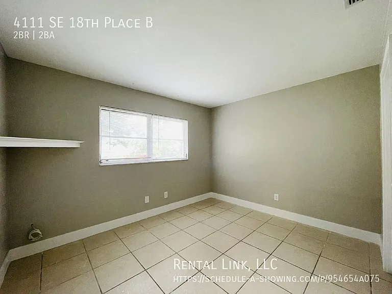 4111 SE 18th Pl #B — Photo 25