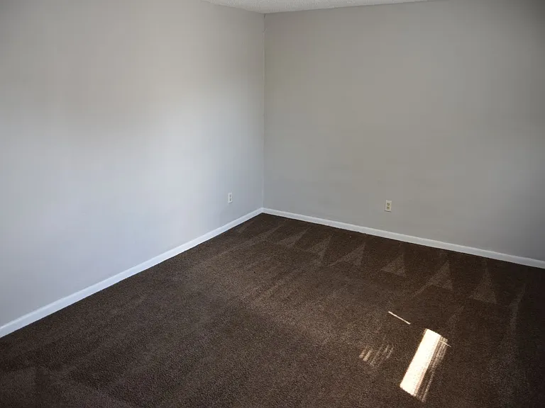 1694 S Washington Ave — Photo 9