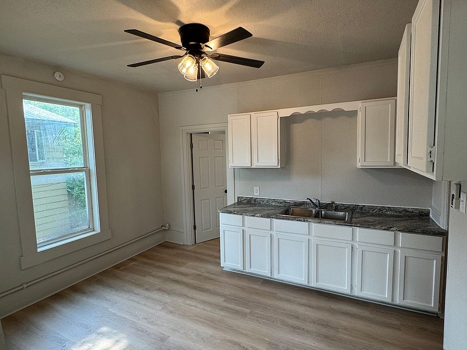 1st image of 310 N Central Ave #1