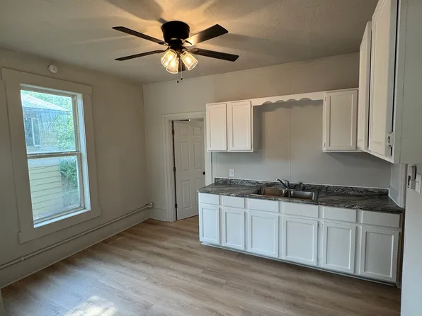 310 N Central Ave #1, Marshfield, WI 54449