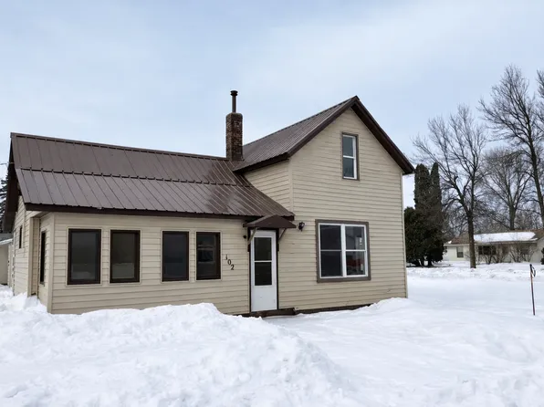 102 Robert St S, Clarissa, MN 56440