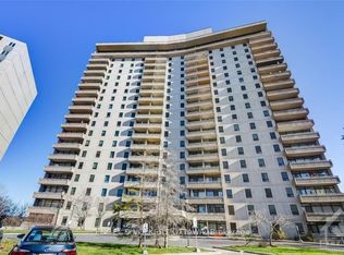 400 Stewart St #1001, Ottawa, ON K1N 6L2