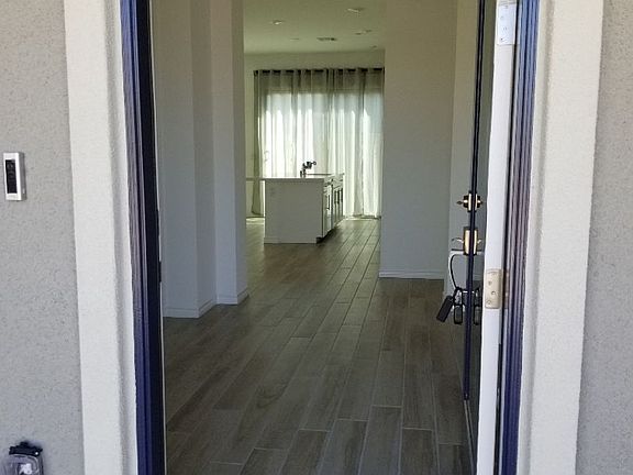 2nd image of 941 Belleforte Ln