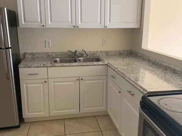 15205 NE 6th Ave #D202-d202-, Miami, FL 33162