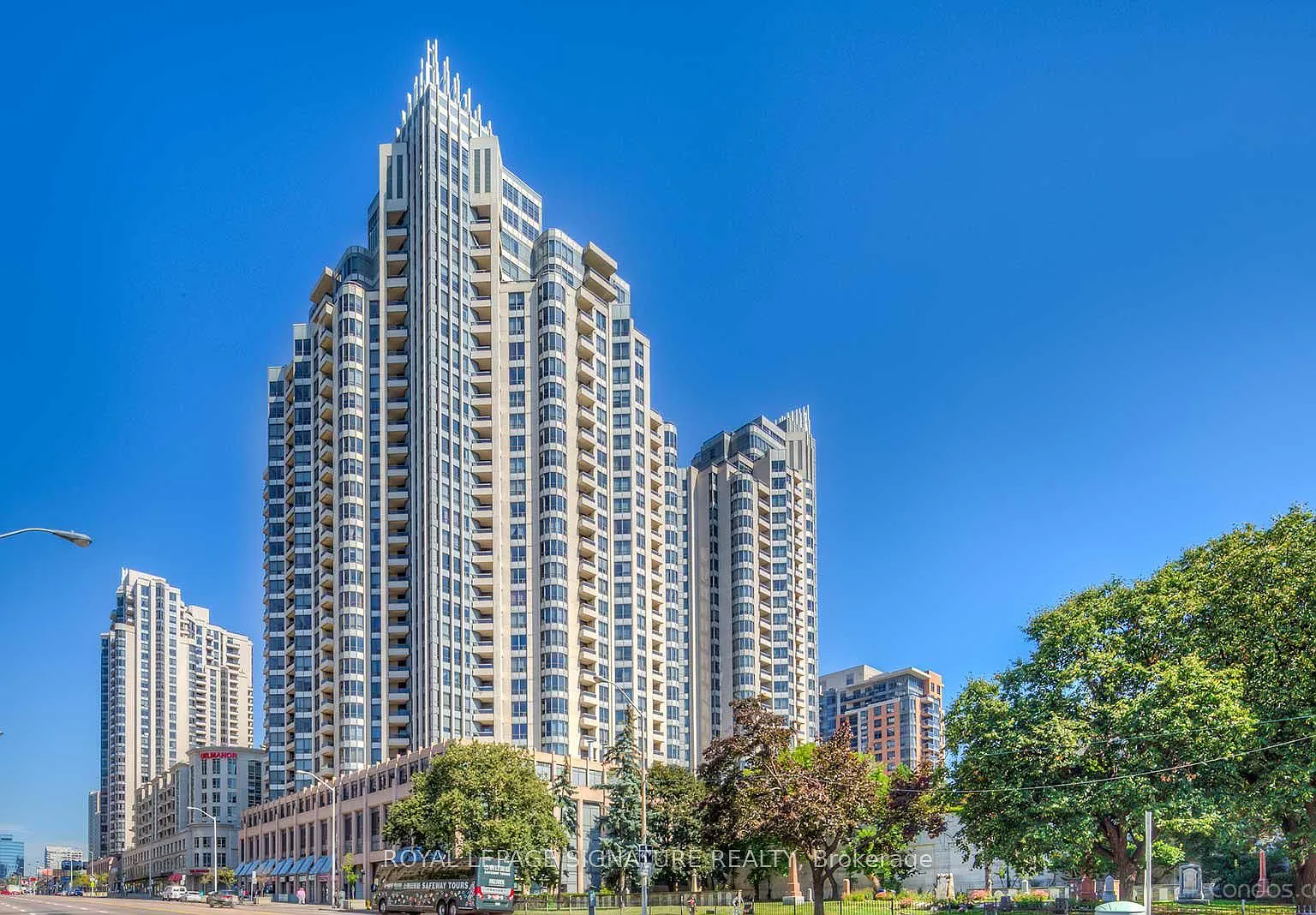 2 bed, $2,925 — Photo 1
