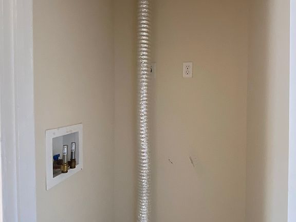 2nd image of 24 Patriots Ln Unit 108