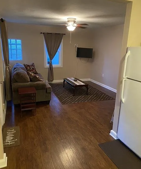 435 N Fairview Ave — Photo 12