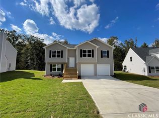 330 Woodview Ct, Bogart, GA 30622