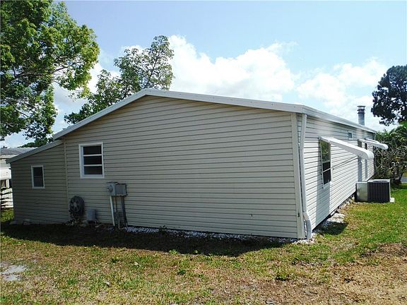 3rd image of 90 Laurelwood Dr #10