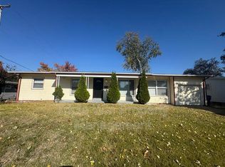 775 Crabapple Ln, Florissant, MO