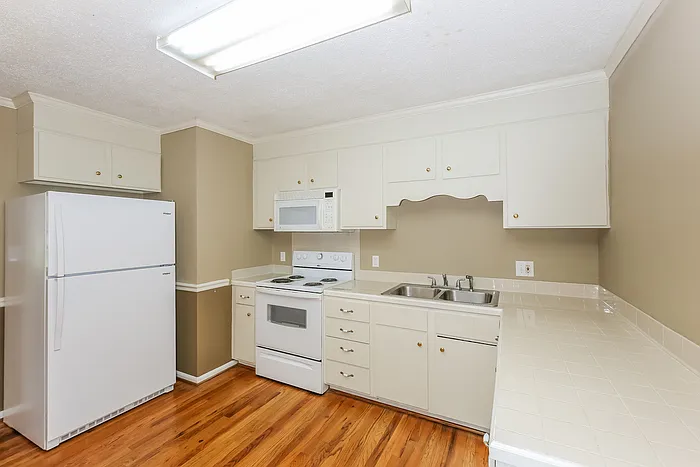 24 Prestbury Dr — Photo 4